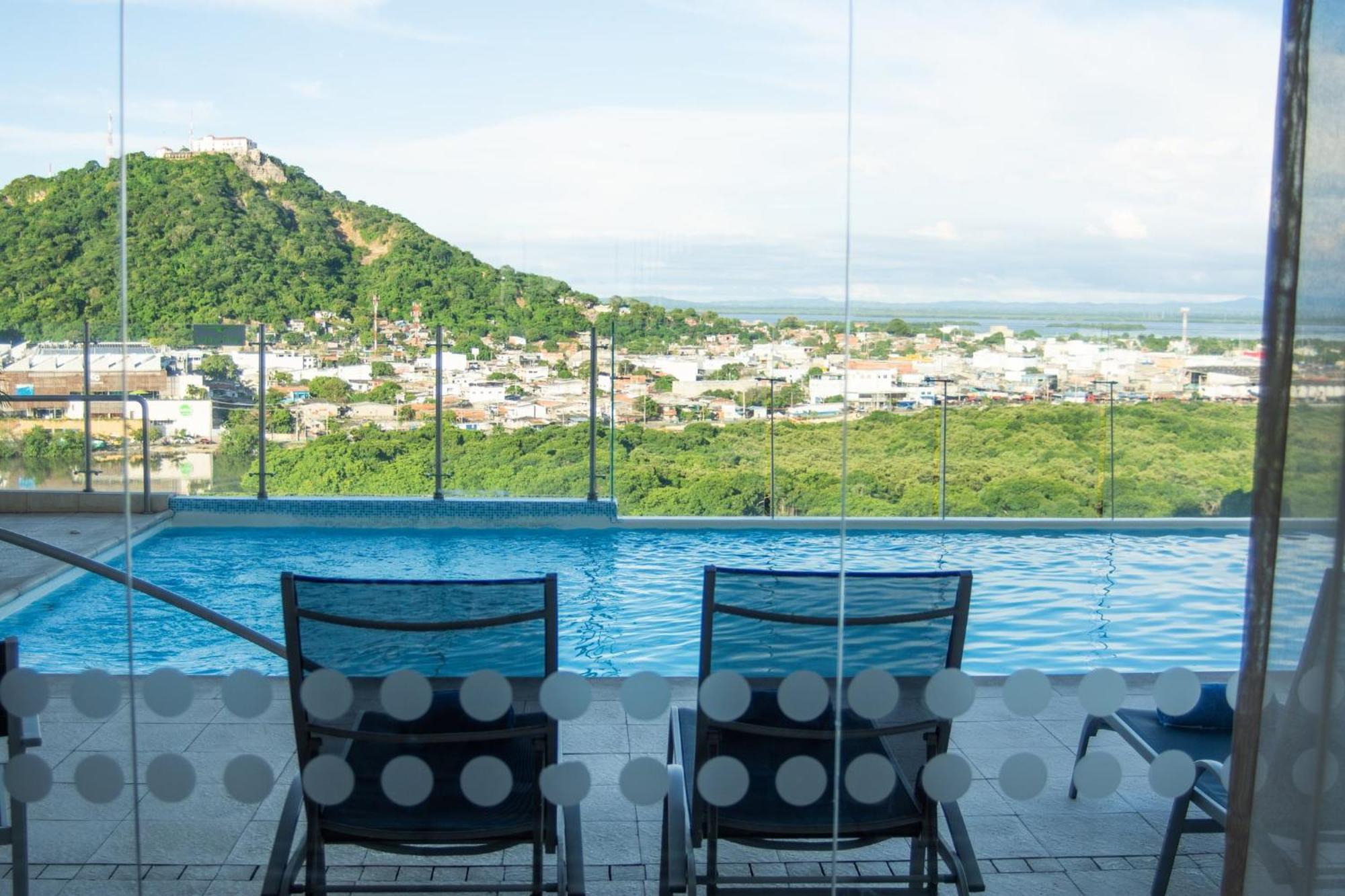 Holiday Inn Express Cartagena Manga By Ihg Εξωτερικό φωτογραφία